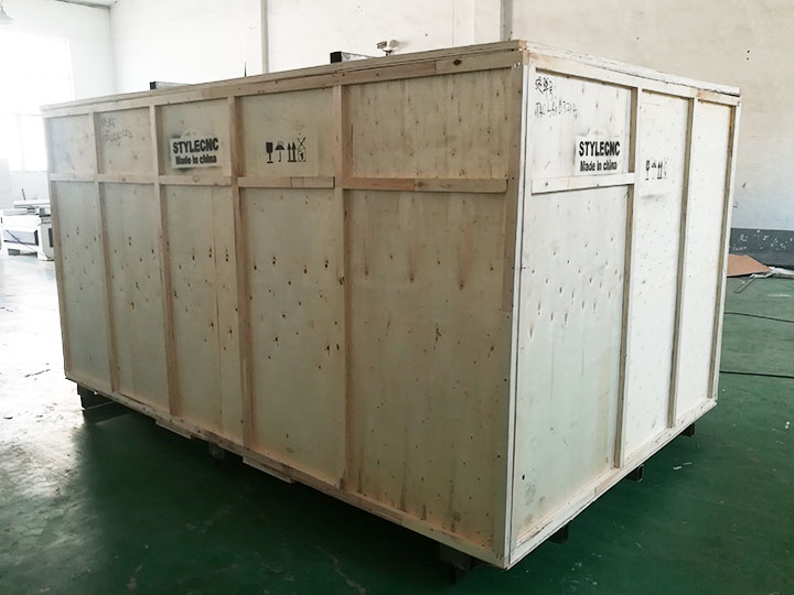 雙主軸木工數(shù)控機床 4x8 工作臺出售