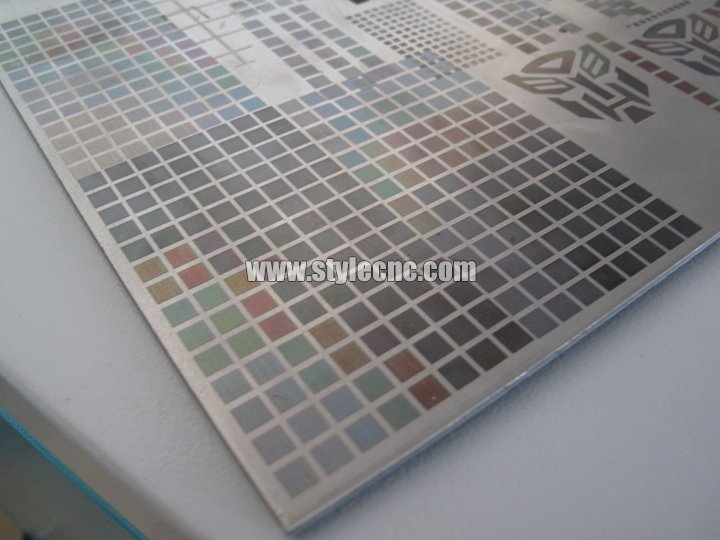 光纖激光打標(biāo)機(jī)如何在不銹鋼上標(biāo)記不同的顏色