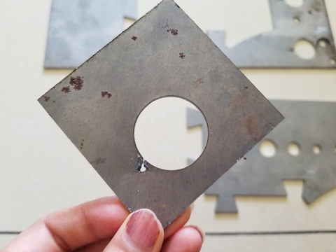 混合 CO2 激光切割機 2mm 鍍鋅板 混合 CO2 激光切割機 2mm 鍍鋅板