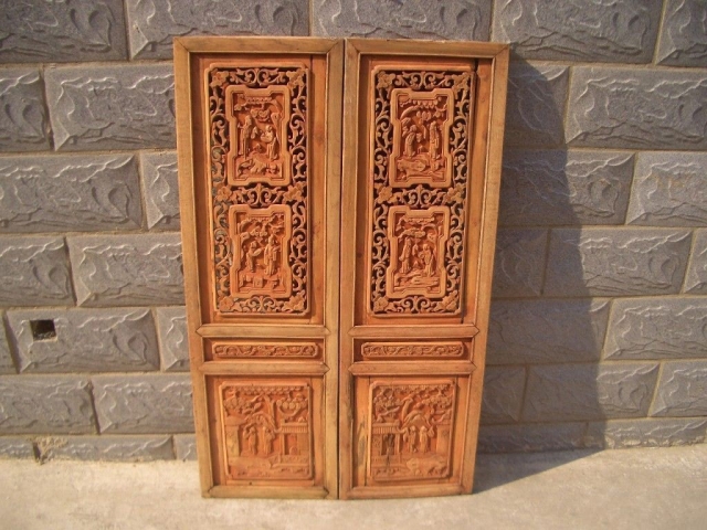 自動換刀數(shù)控木工雕刻機，適用于木制家具制作項目