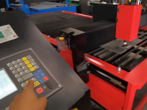 如何使用數(shù)控等離子切割機(jī)進(jìn)行鈑金加工？