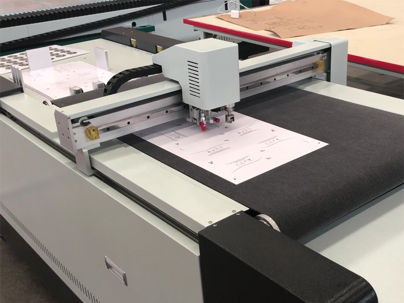 數(shù)控平板切割繪圖機(jī)項目