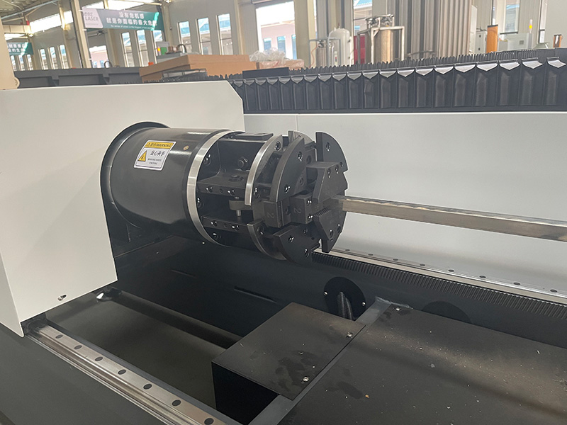 全自動自定心氣動卡盤。