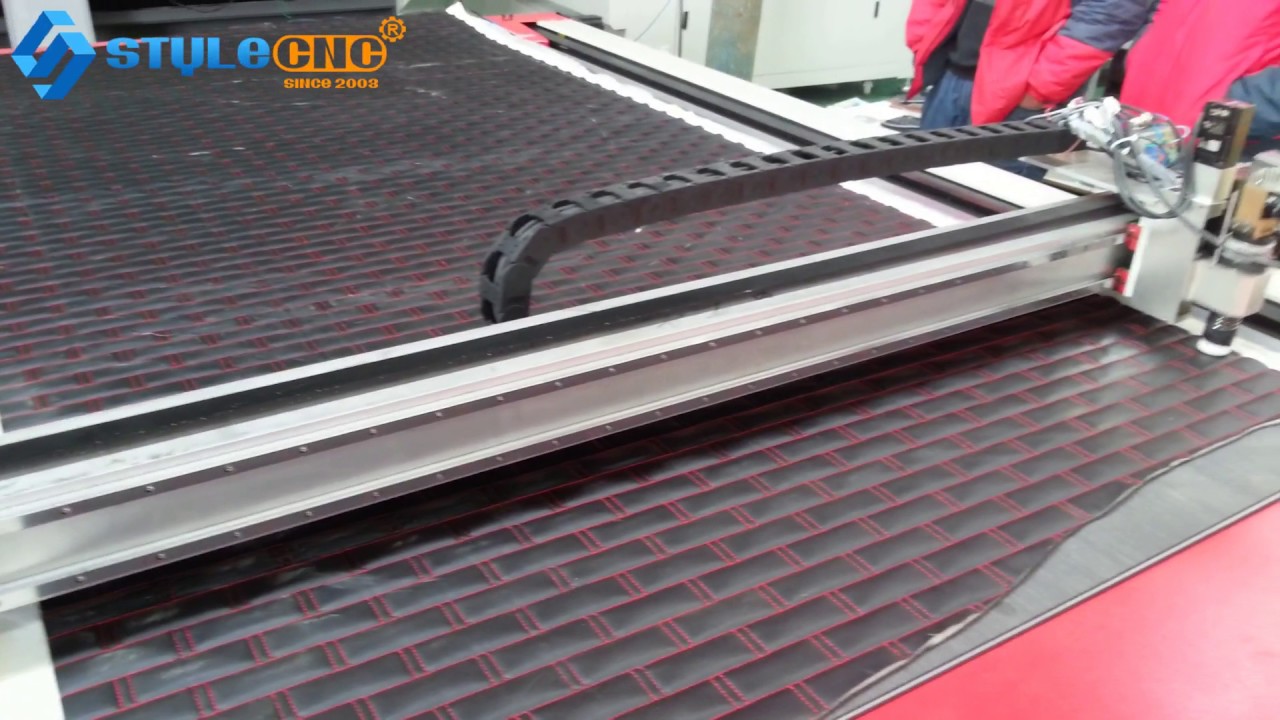 數(shù)控汽車座椅振動(dòng)刀切割機(jī) 數(shù)控汽車座椅振動(dòng)刀切割機(jī)