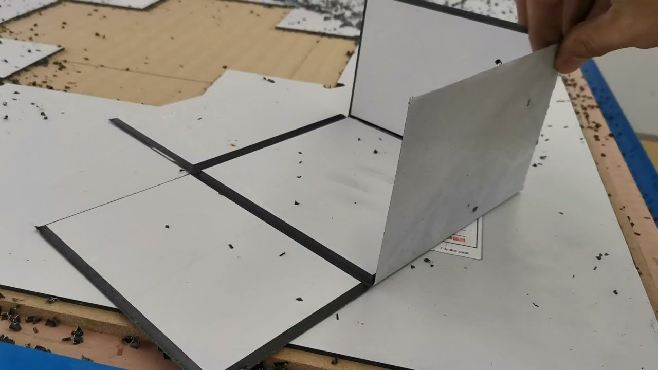 自動換刀數(shù)控雕刻機切割鋁塑復合板 自動換刀數(shù)控雕刻機切割鋁塑復合板